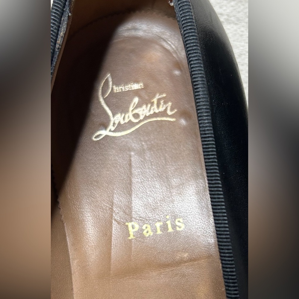 Christian Louboutin - Picture 7 of 9